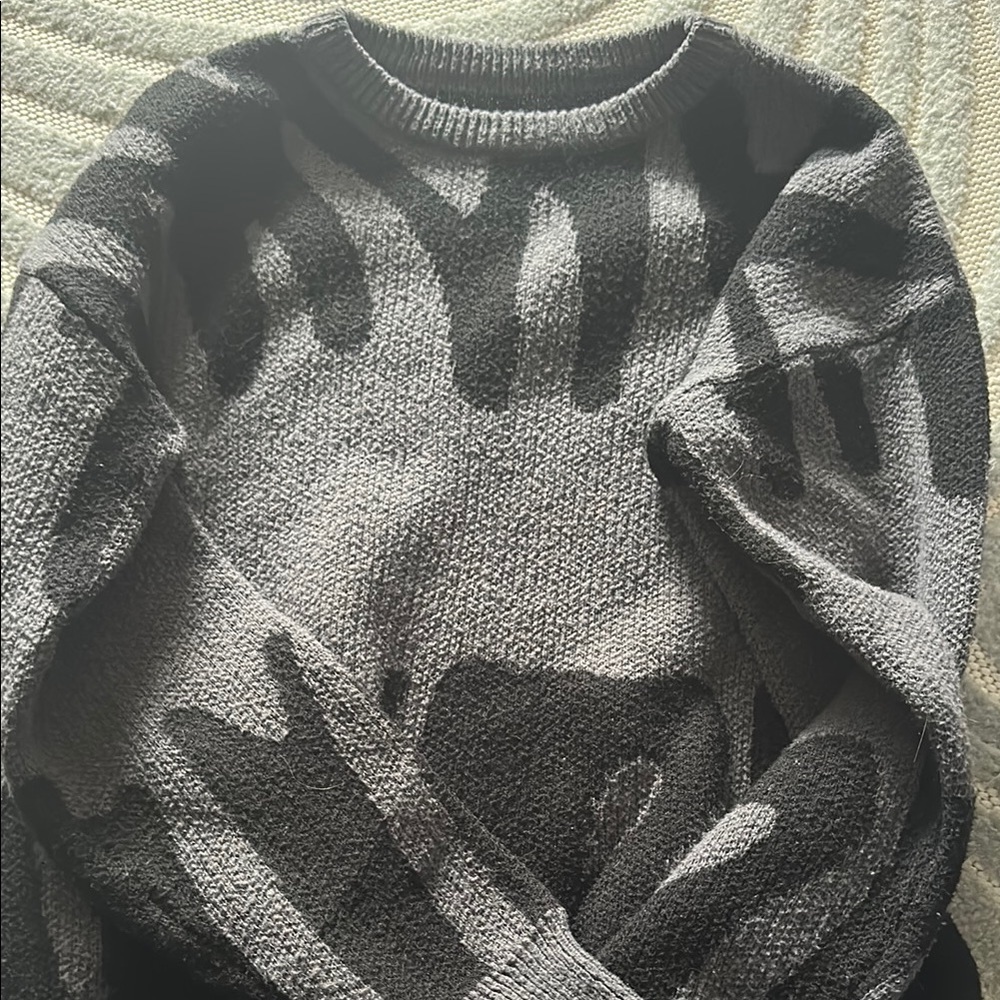 Gray and Black Crewneck Sweater with Abstract Pattern